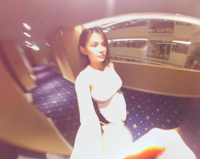 VR小电影资源在线 - 酒店里的高颜值性感极品女神