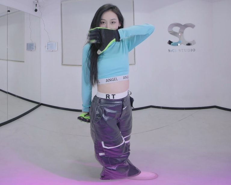 vr观影 XG-LEFT RIGHT dance covered by zhuang