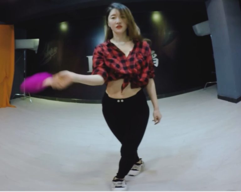 全景vr美女 莉莉互动舞蹈1 Interactive Dance Episode 1 Lily&Kirito