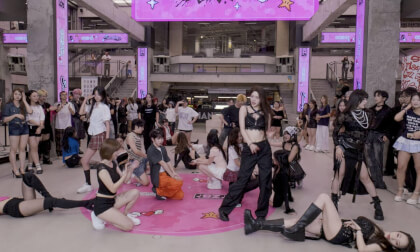 180度左右vr COSMO 08