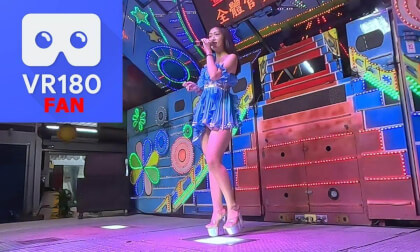 vr experience 高挑身材 肤白貌美