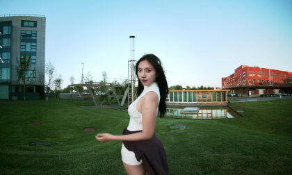 免费美女VR视频 精致俏丽 长发飘动的温柔